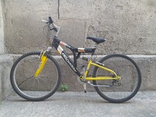 Mountain Bike shadow