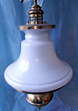 Antico grande lampadario vintage anni '50 a carrucola in ottone paralume opalina