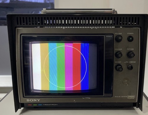 Sony pvm 9000 - pollici, crt