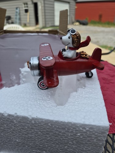 Anni aereo snoopy - di, e