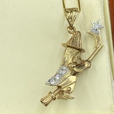 Ciondolo strega articolato in