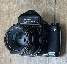 Fotocamera PENTAX 6x7 con