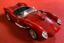 BBURAGO Modellino Auto FERRARI