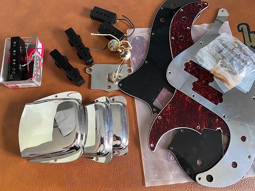Ricambi chitarra - (fender),