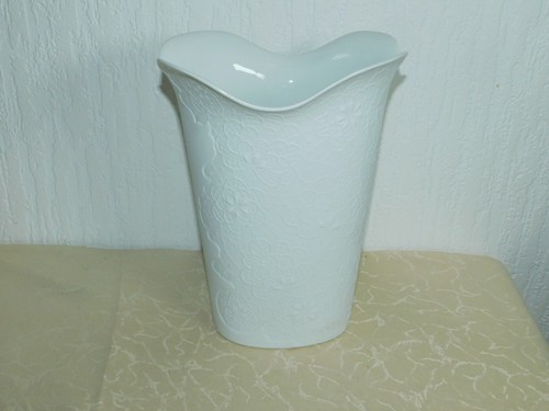 Large kaiser porcelain cookie - kaiser,