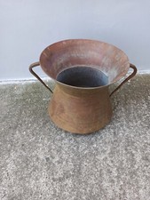 Conca antica in rame concone