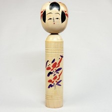 Bambola Kokeshi giapponese