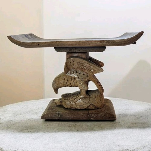 Sgabello tribale vintage