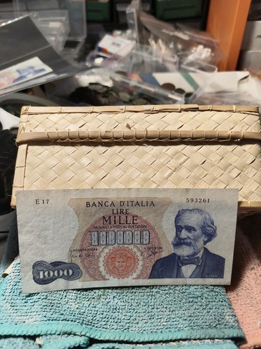 Banconota non comune 1000 - banconota,