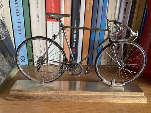 Bici corsa miniatura con - bici,