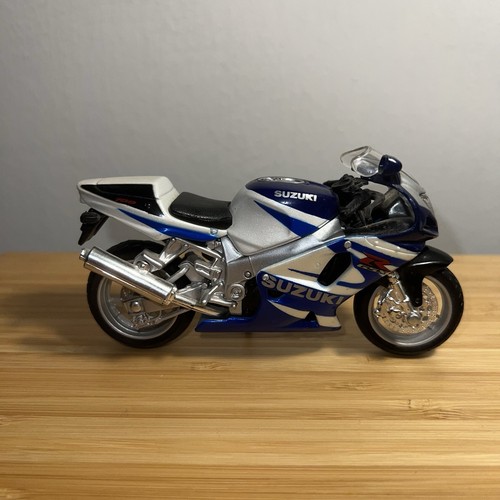 Modellino moto suzuki - modellino,