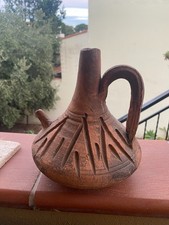 Antica brocca sarda in terracotta