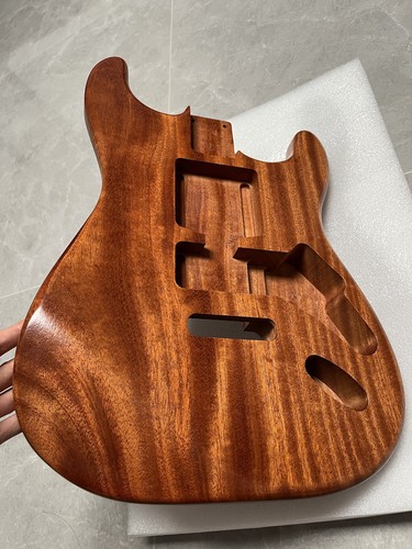Aaaaa corpo chitarra - aaaaa,
