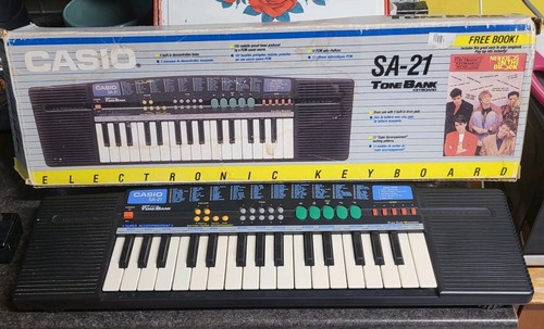 Casio electric keyboard - casio, sa-21