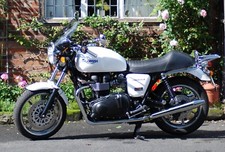 Triumph Bonneville SE Scarichi