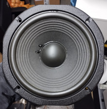 1 x woofer JBL 708 G per JBL L