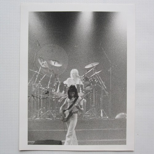 Queen john deacon roger taylor - queen,