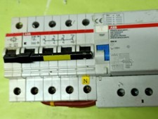 Interruttore differenziale  ABB 4poli  F374-4X63A-DS654-DDA64 63A 0,03A usato