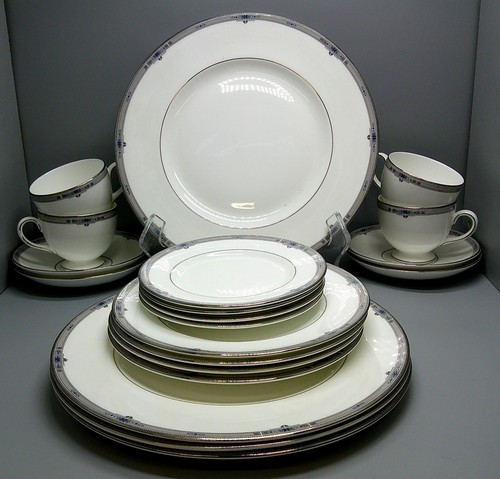 Wedgwood amherst piece set - amherst,