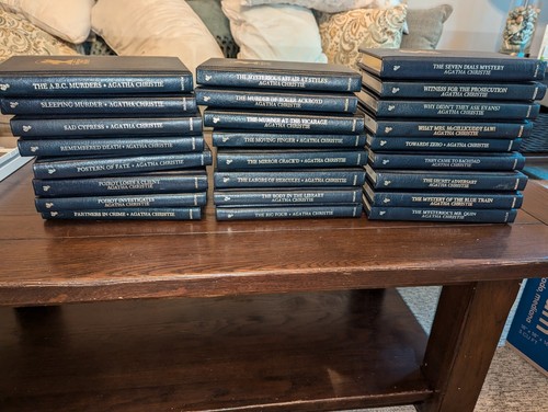 Unused agatha christie deluxe - christie,