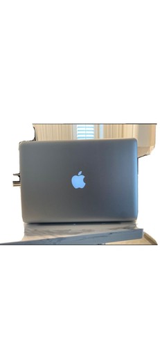 Apple macbook pro 2 - 13”,