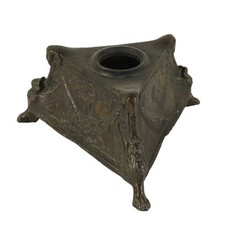 Piedistallo a Tre Piedi Rinascimento  Prima meta' XVI secolo