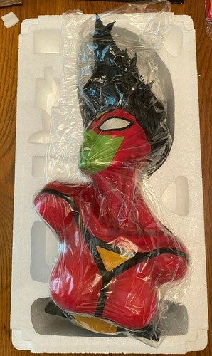 Skrull spider woman busto - spider,