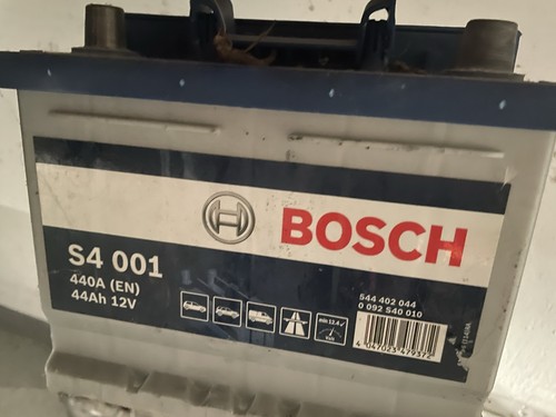 Batteria auto bosch 001 - batteria,