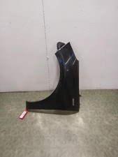 2400943 Alettone anteriore sinistro per FORD FIESTA CE1 (04/17) 1.0 2017 Usato