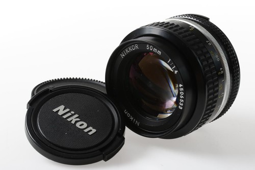 Nikon 4 ai snr - mf, f/1,4
