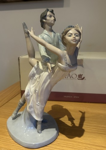 Statuina nao lladro - statuina,
