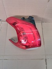 Fanale  Posteriore Peugeot 2008 Sx