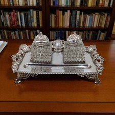 Antico calamaio in argento XIX secolo con base traforata e vetri lavorati