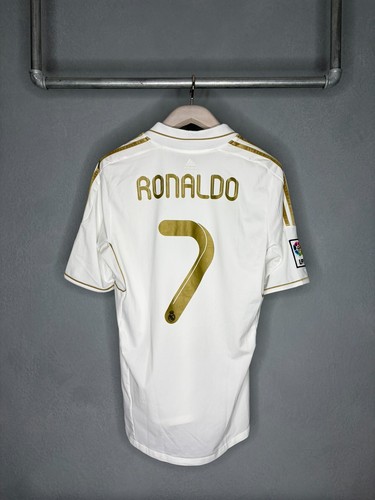 Real madrid cristiano - real, •