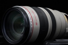 Canon 300 5 - mm, f/3.5-5.6