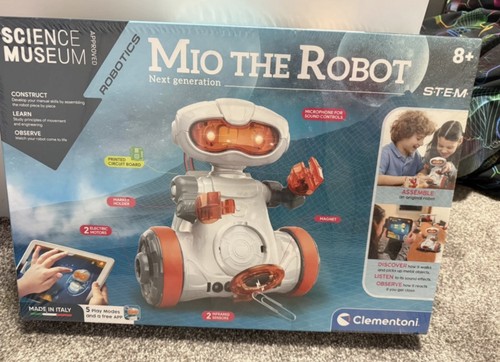 Mio the robot - robot, science