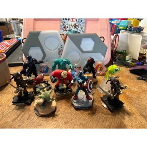 Lotto figurine disney infinity - lotto,