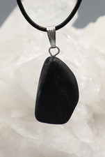 Pendente In Pietra Grezza Di