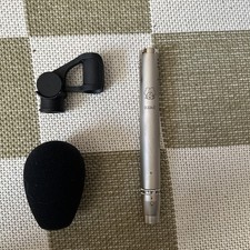 AKG D224e Microfono dinamico