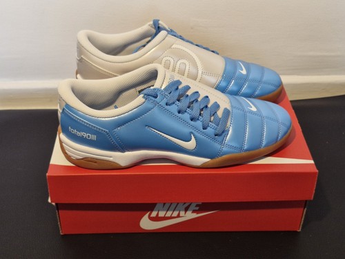 Nike total università - nike,