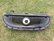 A4538855800 PANNELLO CALANDRA Con GRIGLIA  SOTTOPARAURTI SMART 453 FORFOUR