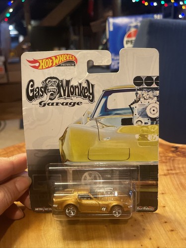 Hot wheels premium - hot,
