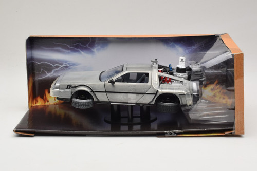Delorean dmc time machine - delorean,