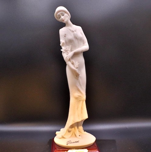 Lady with flowers - lady, figurine
