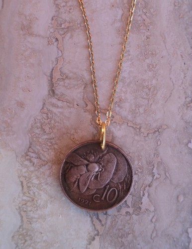 Collana ape mellifera fiore - ape, su