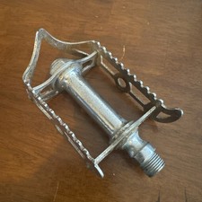 Antico pedale per bicicletta