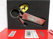 Portachiavi Ferrari Scuderia originale metallizzato. Scatola originale. Prodotto con licenza