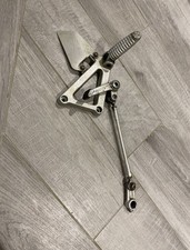 Pedana Poggiapiedi Con Staffa