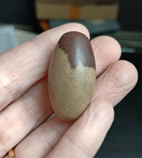 Shiva lingam pierre sacrée /