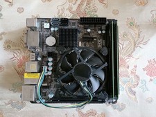 ASRock H77M-ITX Scheda Madre